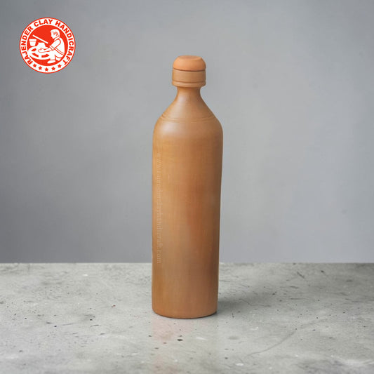 Handcrafted Clay Bottle with Lid – Natural Cooling and Sustainable Design for Home Use